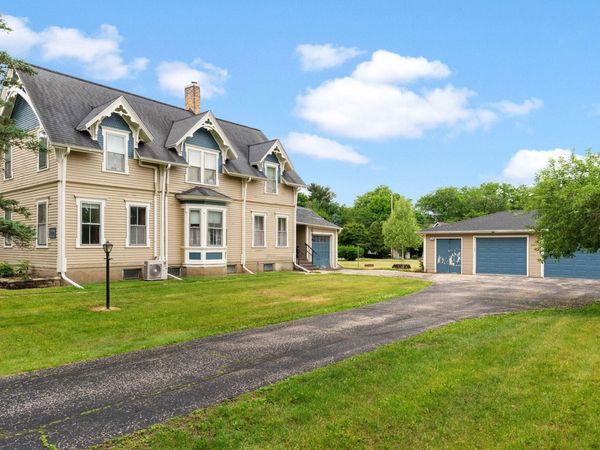 410-412 Jones Avenue, Fort Atkinson, WI 53538