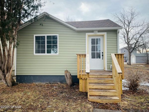 312 LINCOLN Avenue , Crookston, MN 56716