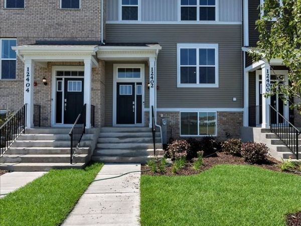 12402 Tinsley Street , Huntley, IL 60142