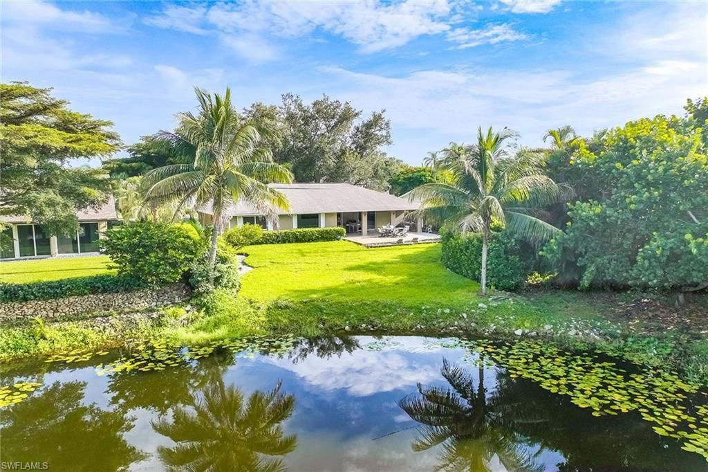 1073 N Alhambra Cir, Naples, FL 34103 Photo