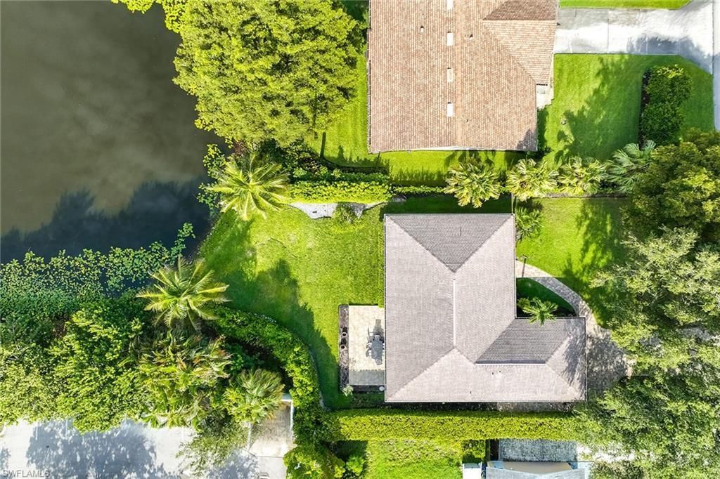 1073 N Alhambra Cir, Naples, FL 34103 Photo