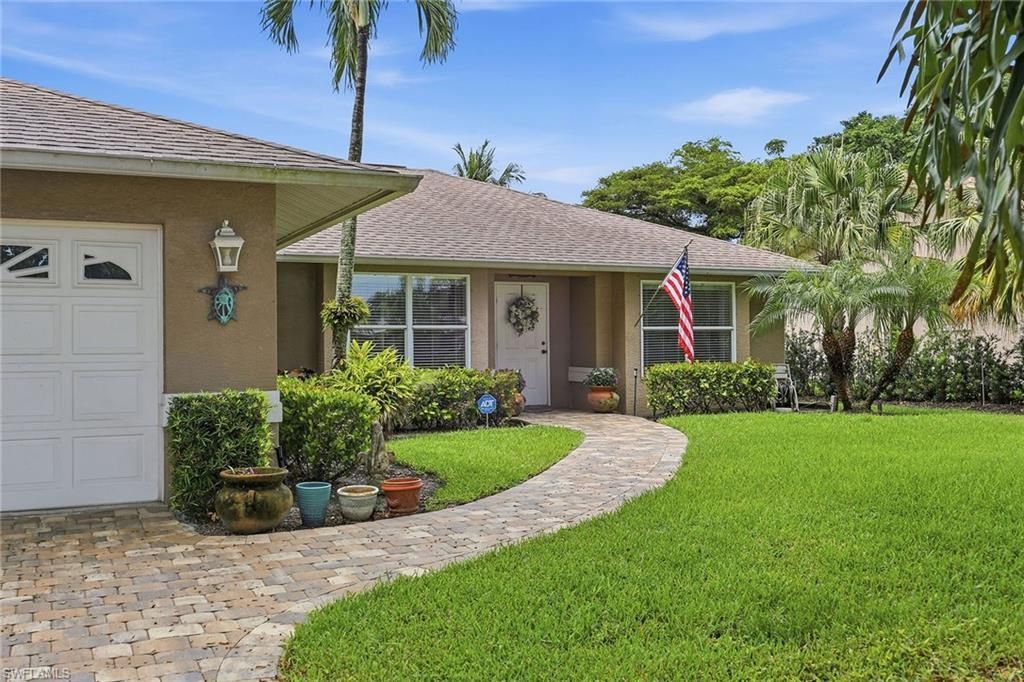 1073 N Alhambra Cir, Naples, FL 34103 Photo