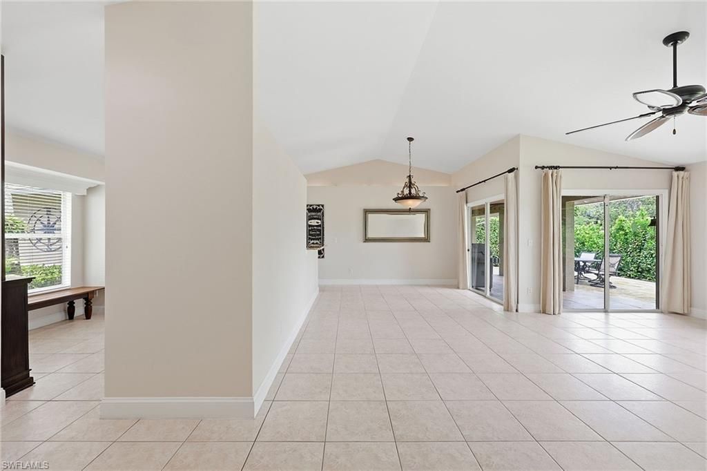 1073 N Alhambra Cir, Naples, FL 34103 Photo