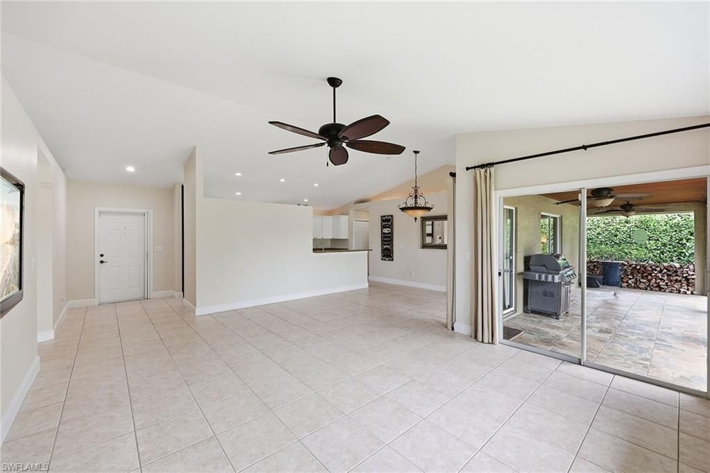 1073 N Alhambra Cir, Naples, FL 34103 Photo