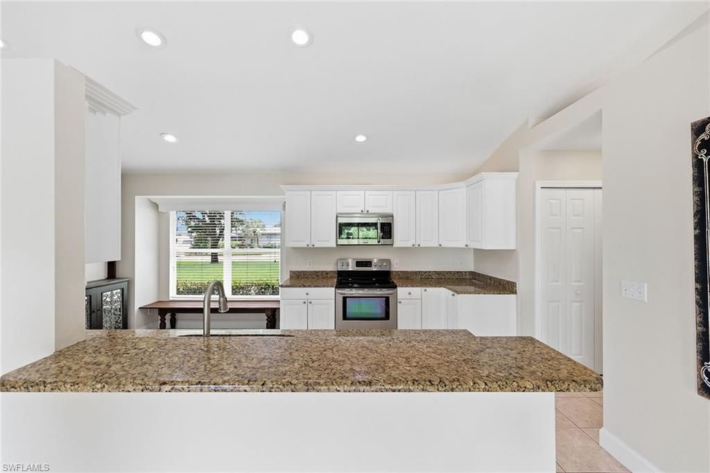 1073 N Alhambra Cir, Naples, FL 34103 Photo