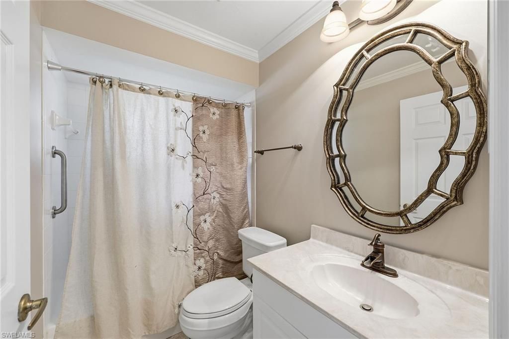 1073 N Alhambra Cir, Naples, FL 34103 Photo