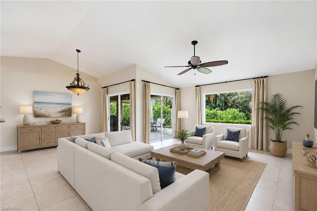 1073 N Alhambra Cir, Naples, FL 34103 Photo
