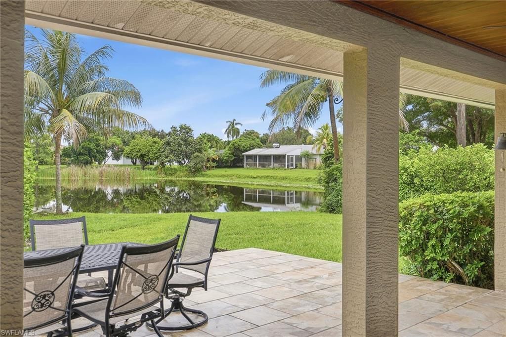 1073 N Alhambra Cir, Naples, FL 34103 Photo
