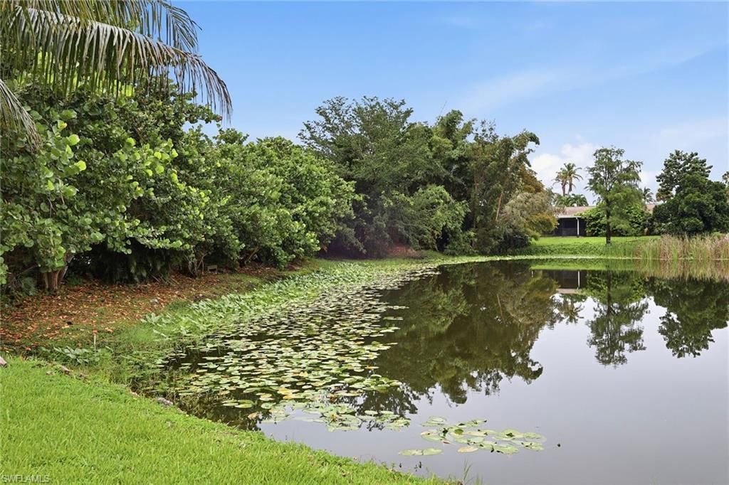 1073 N Alhambra Cir, Naples, FL 34103 Photo
