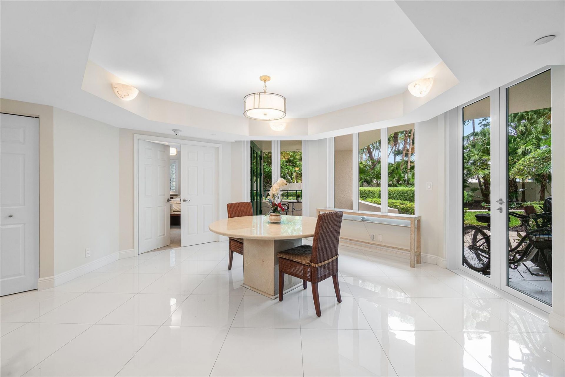 100 SE 5th Avenue, Unit 110, Boca Raton, FL 33432 Photo