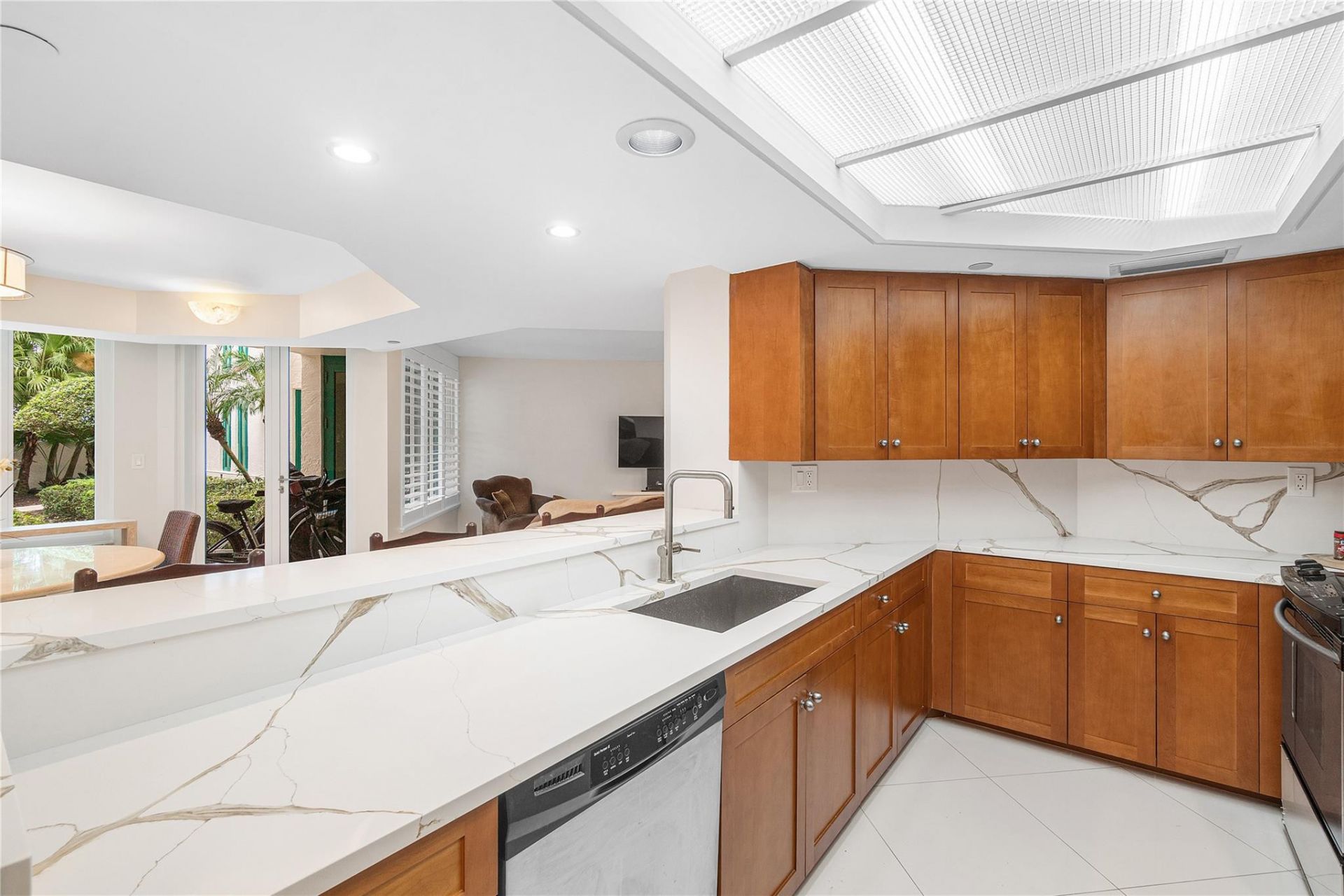 100 SE 5th Avenue, Unit 110, Boca Raton, FL 33432 Photo