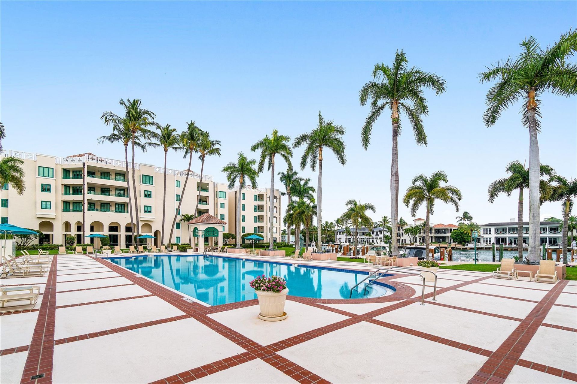 100 SE 5th Avenue, Unit 110, Boca Raton, FL 33432 Photo
