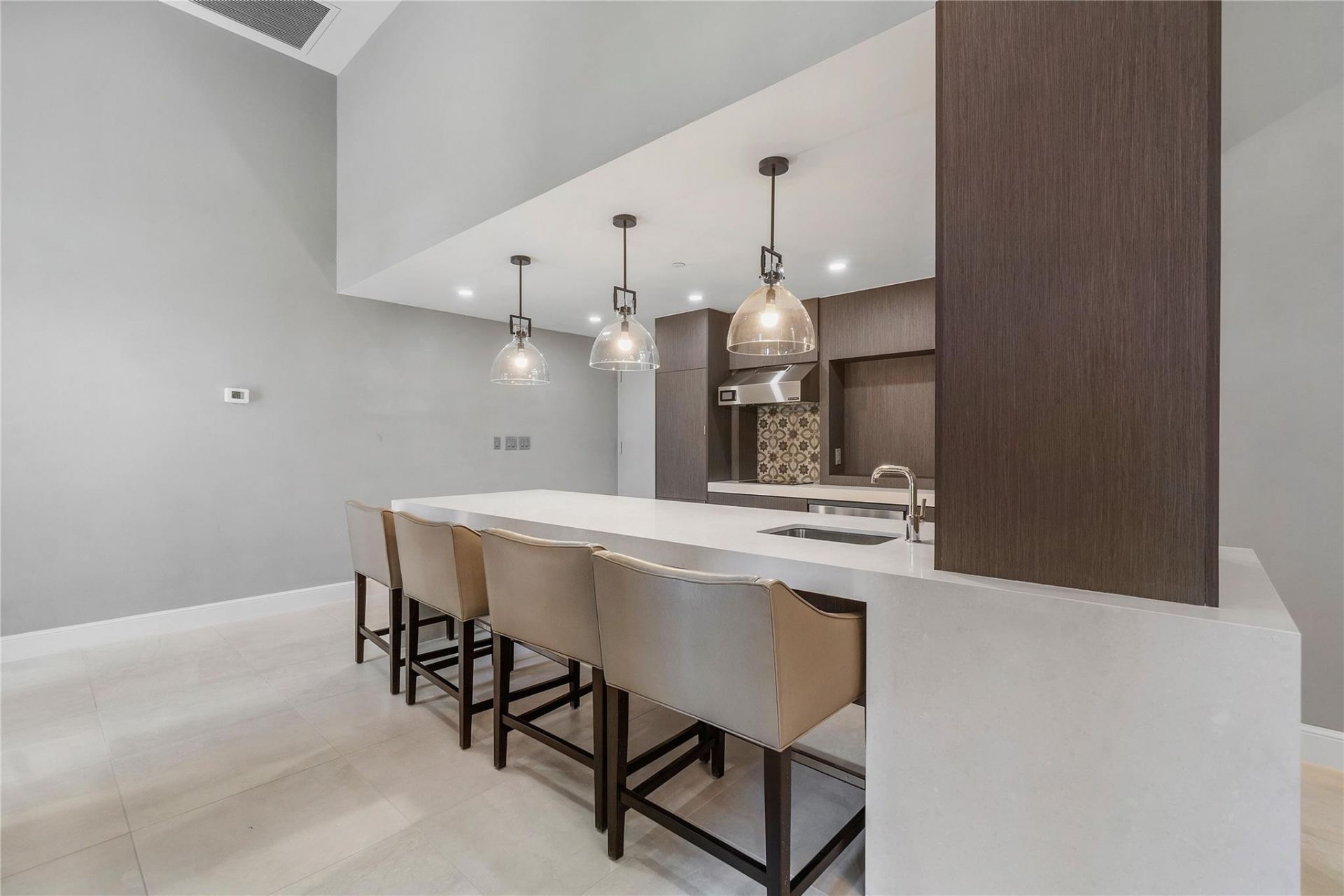 100 SE 5th Avenue, Unit 110, Boca Raton, FL 33432 Photo