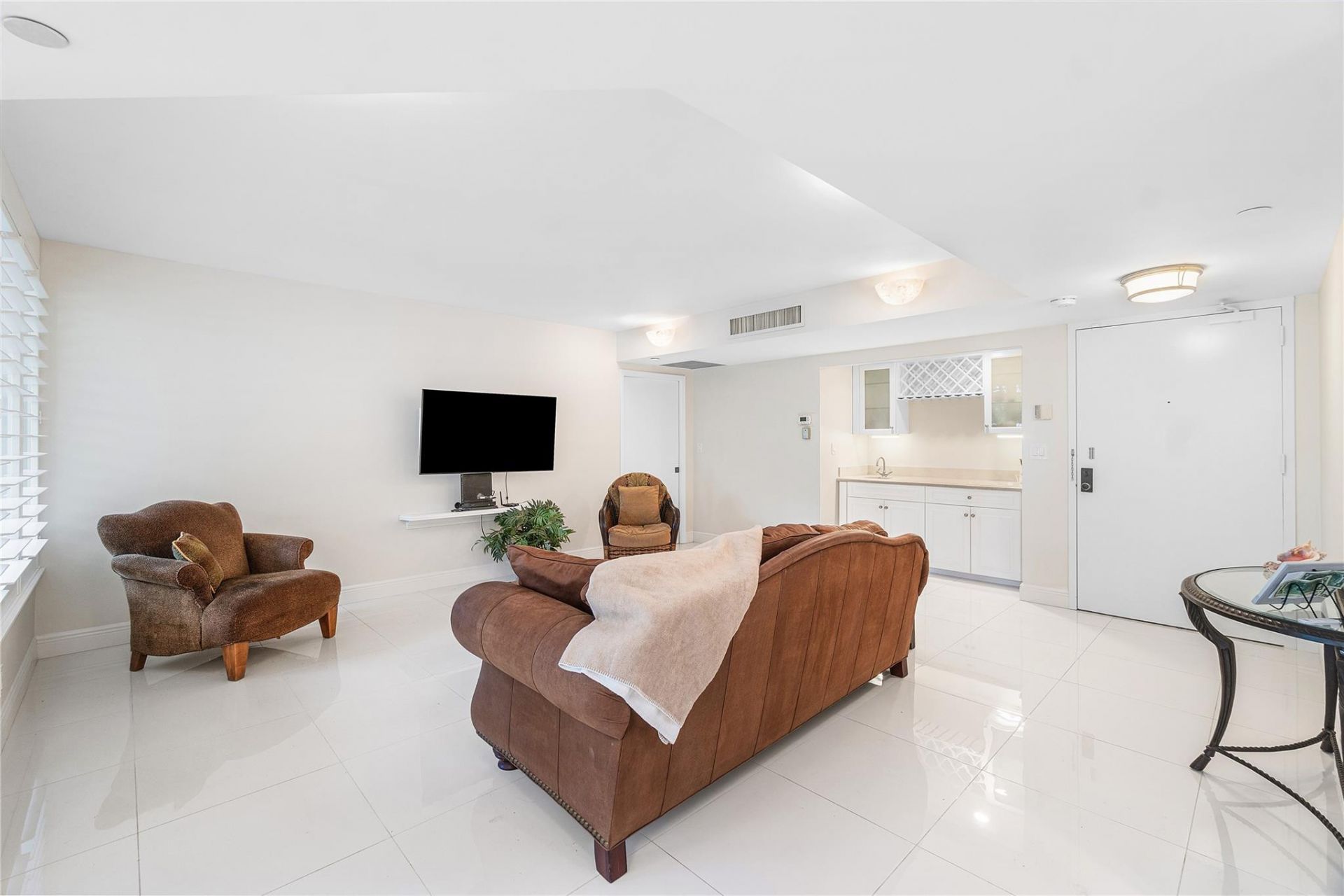 100 SE 5th Avenue, Unit 110, Boca Raton, FL 33432 Photo