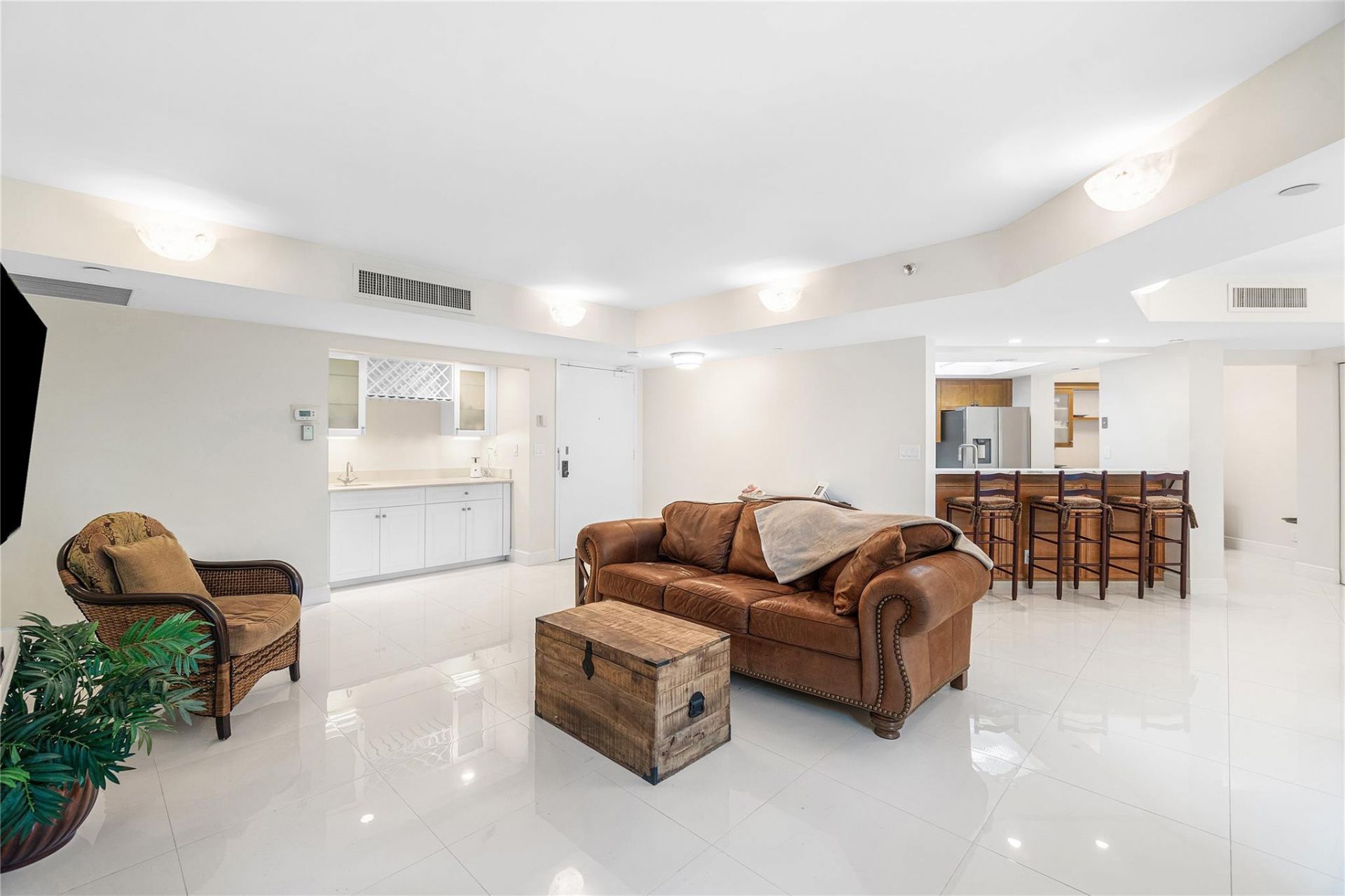 100 SE 5th Avenue, Unit 110, Boca Raton, FL 33432 Photo