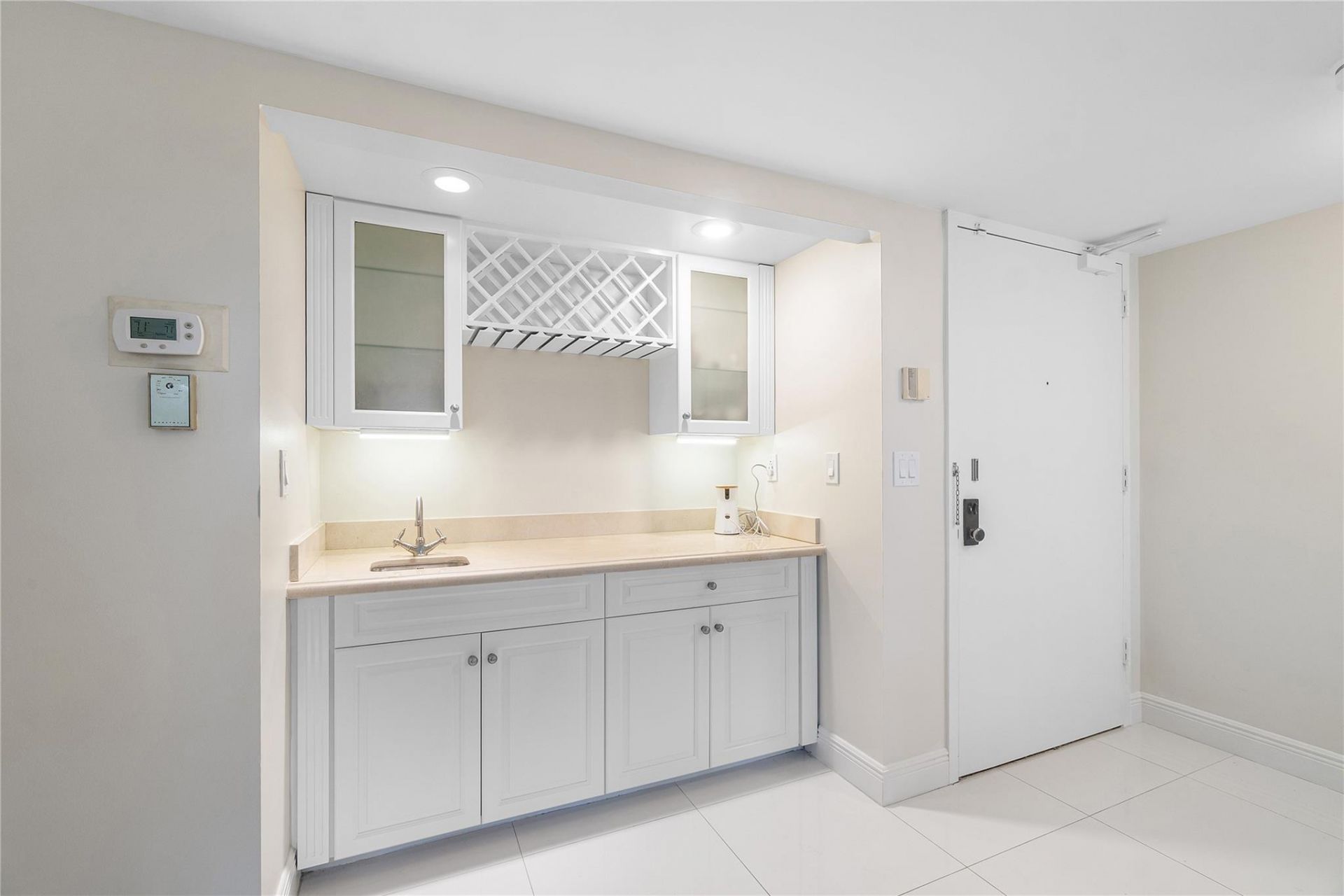 100 SE 5th Avenue, Unit 110, Boca Raton, FL 33432 Photo