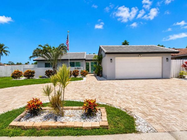 6521 Woodbury Road, Boca Raton, FL 33433