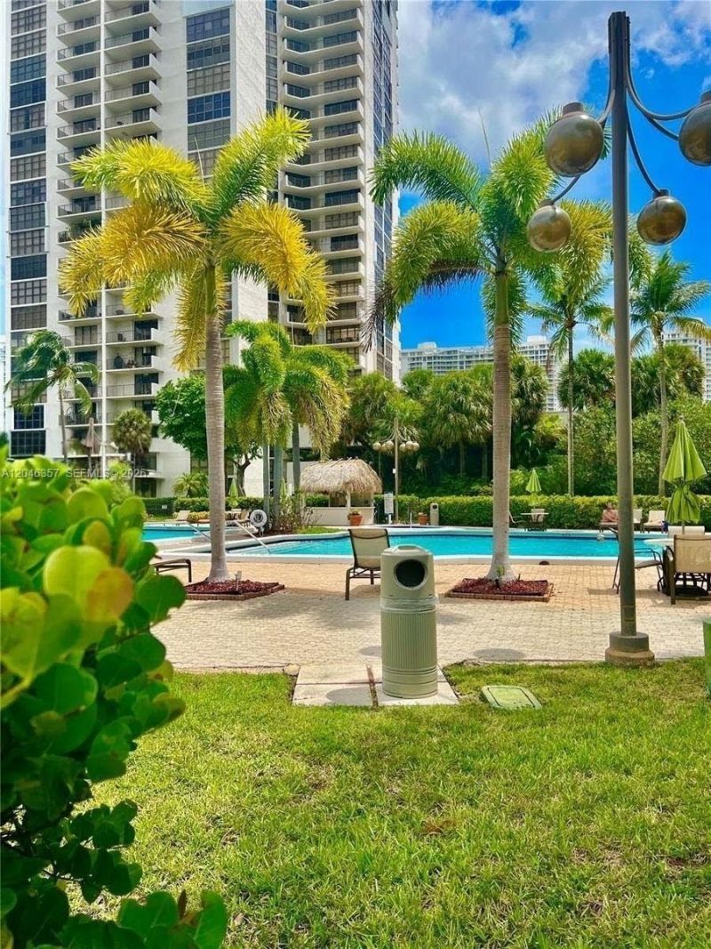 18151 NE 31st Ct, Unit 1704, Aventura, FL 33160 Photo