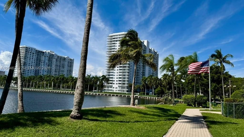 18151 NE 31st Ct, Unit 1704, Aventura, FL 33160 Photo