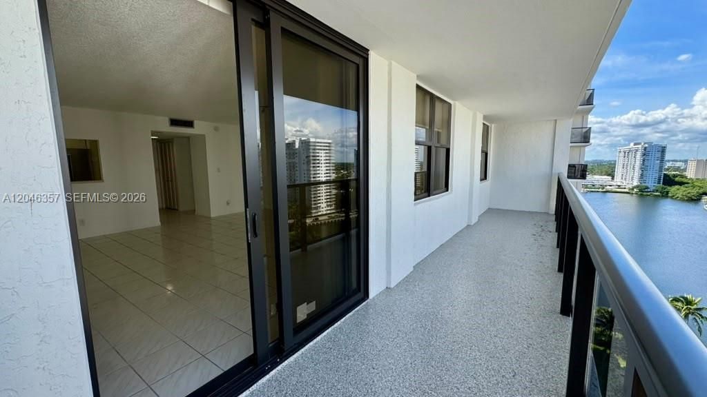 18151 NE 31st Ct, Unit 1704, Aventura, FL 33160 Photo