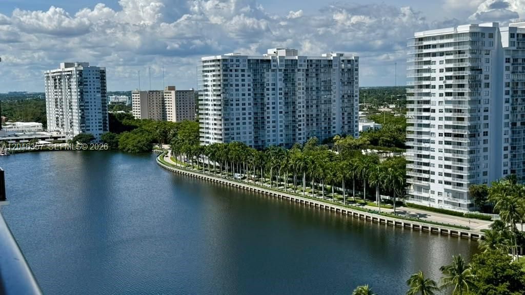 18151 NE 31st Ct, Unit 1704, Aventura, FL 33160 Photo