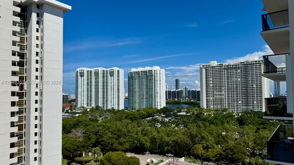 18151 NE 31st Ct, Unit 1704, Aventura, FL 33160 Photo