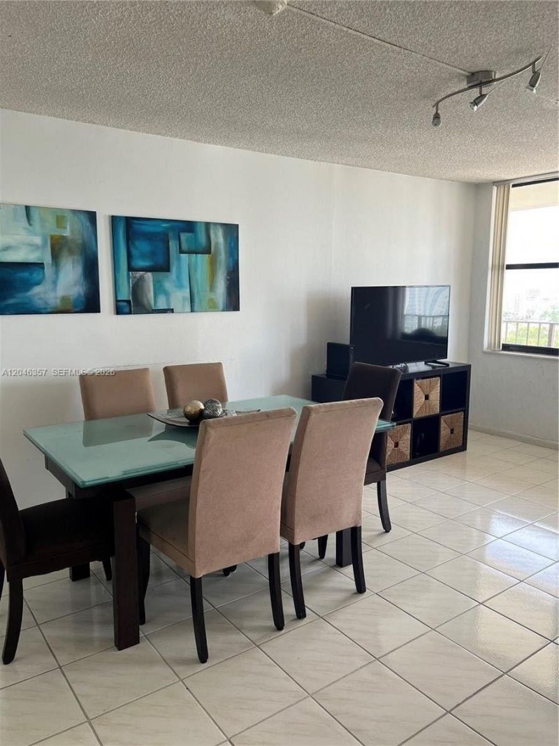 18151 NE 31st Ct, Unit 1704, Aventura, FL 33160 Photo