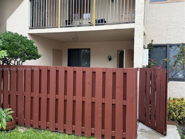 7901 Southgate Blvd , Unit C6, North Lauderdale, FL 33068
