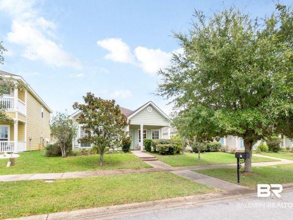 166 Athene St, Fairhope, AL 36532