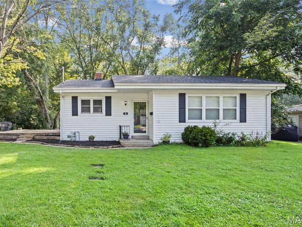 30 Apple Tree Lane , Belleville, IL 62221