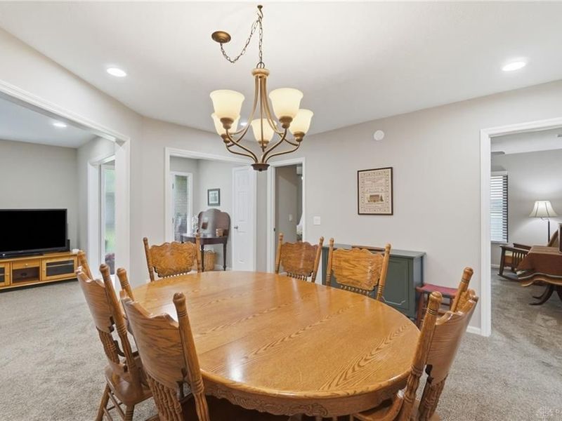 750 Pine Needles Drive, Washington Township, OH 45458 Photo 14
