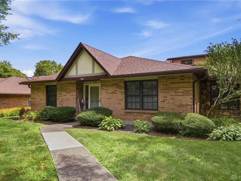 750 Pine Needles Drive, Washington Township, OH 45458 Photo 2