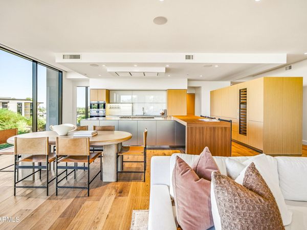 5000 N Camelback Ridge Drive, Unit 210, Scottsdale, AZ 85251