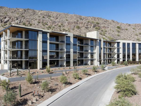 5000 N Camelback Ridge Drive, Unit 210, Scottsdale, AZ 85251
