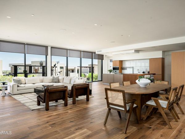 5000 N Camelback Ridge Drive, Unit 210, Scottsdale, AZ 85251