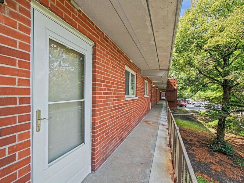 2701 Lehman Road, Unit A12, Cincinnati, OH 45204 Photo 3