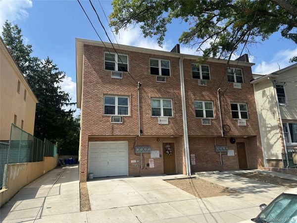 6660 69th Street , Middle Village, NY 11379