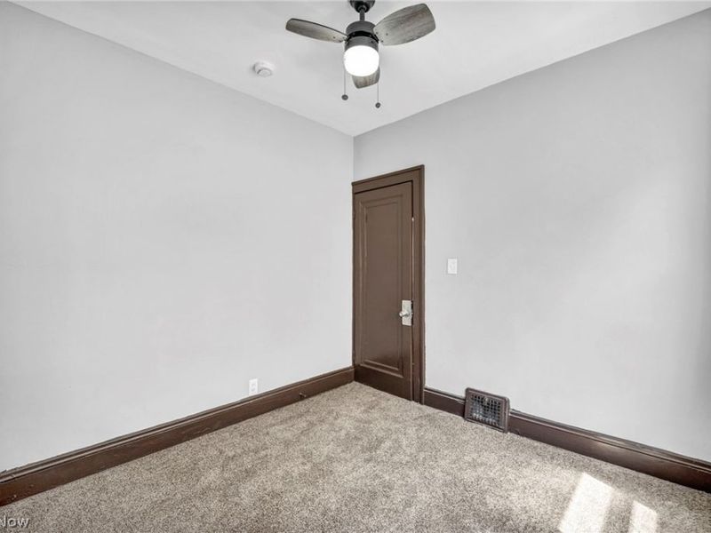 4881 107th Street, Garfield Heights, OH 44125 Photo 27