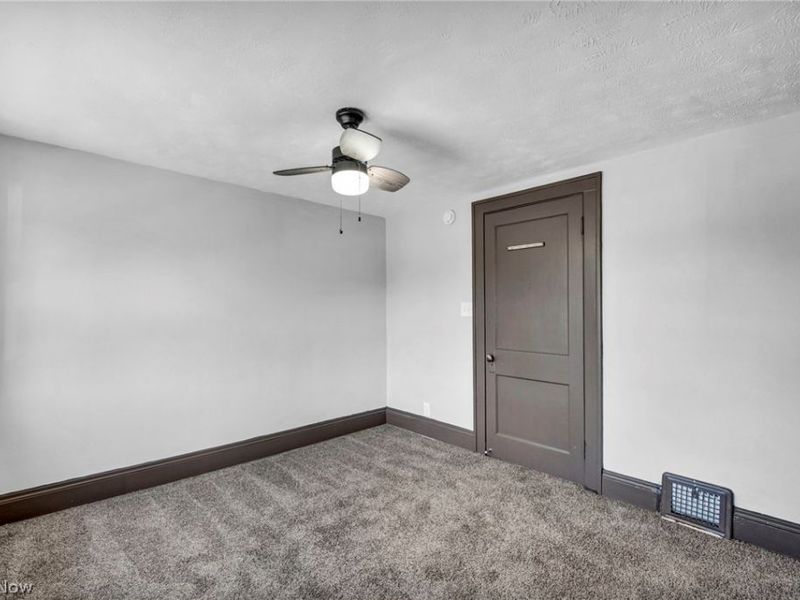 4881 107th Street, Garfield Heights, OH 44125 Photo 37