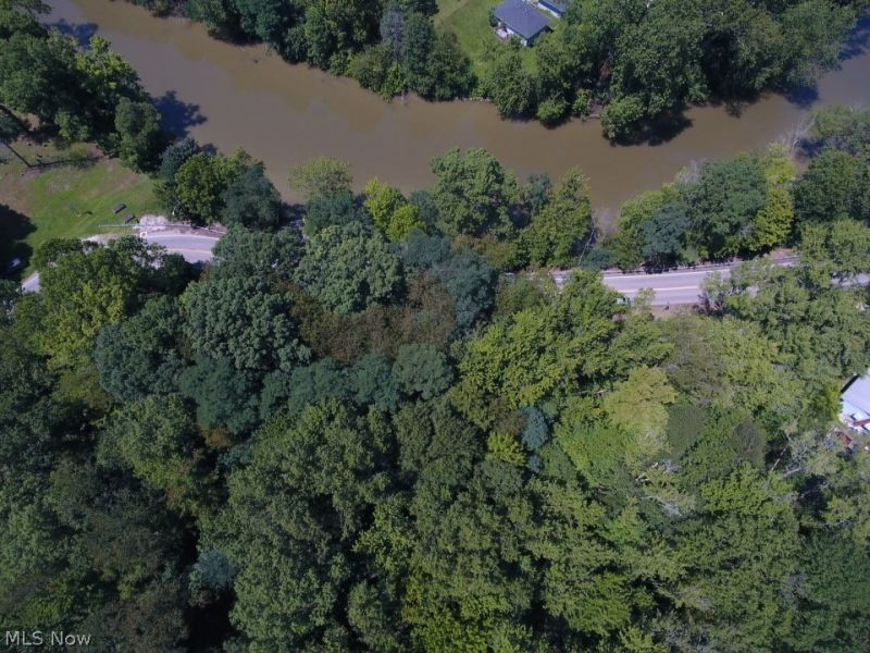 Lovers Lane NW, Warren, OH 44485 Photo 2