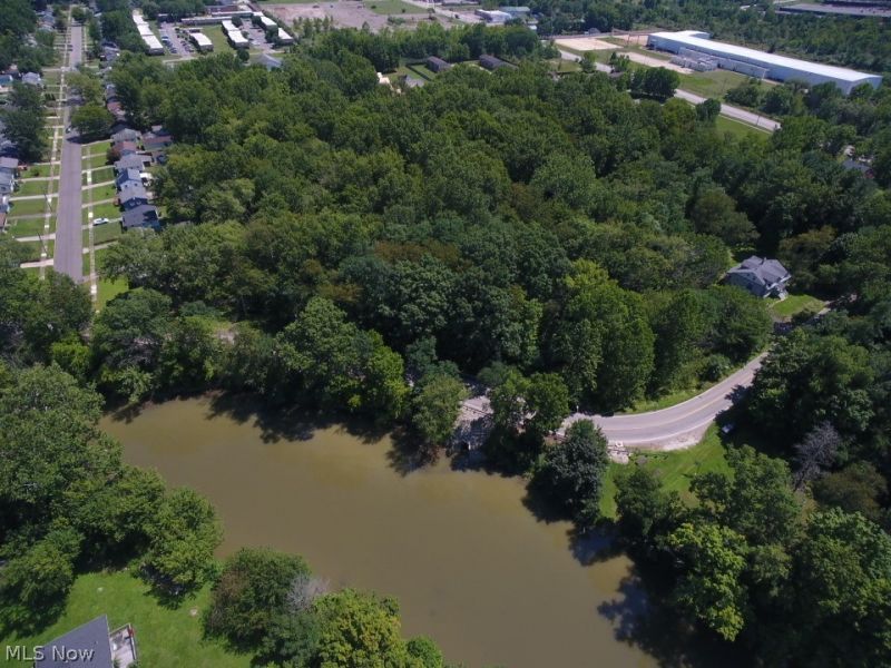 Lovers Lane NW, Warren, OH 44485 Photo 4