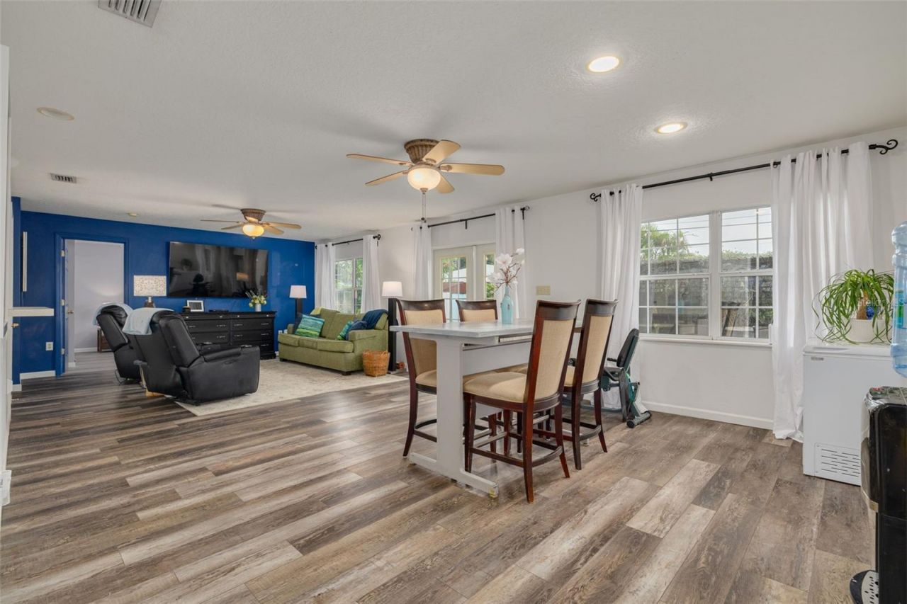 4200 29th Avenue N, Saint Petersburg, FL 33713 Photo