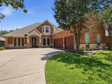 6333 Southern Hills Drive, Fort Worth, TX 76132