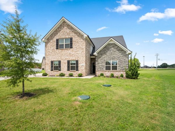 504 Golden Talon Ct, Eagleville, TN 37060