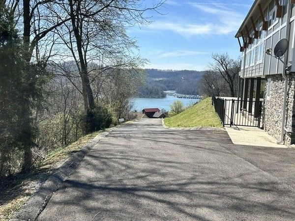 209 Sandgate Dr, Unit 209, Smithville, TN 37166