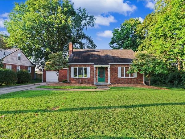 683 Sunset Boulevard , Mansfield, OH 44907