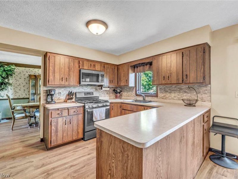 7791 Edgewood Lane, Seven Hills, OH 44131 Photo 11