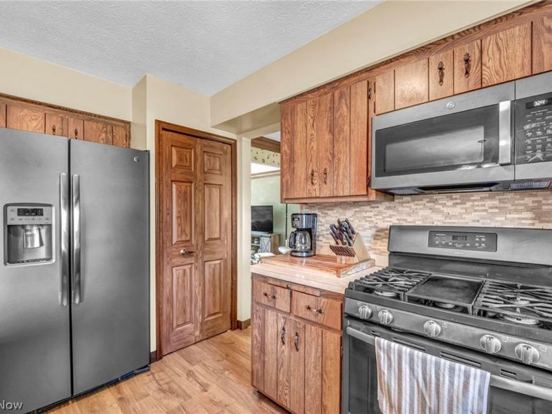 7791 Edgewood Lane, Seven Hills, OH 44131 Photo 14