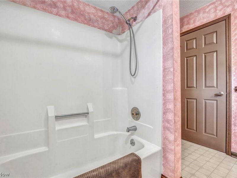7791 Edgewood Lane, Seven Hills, OH 44131 Photo 34