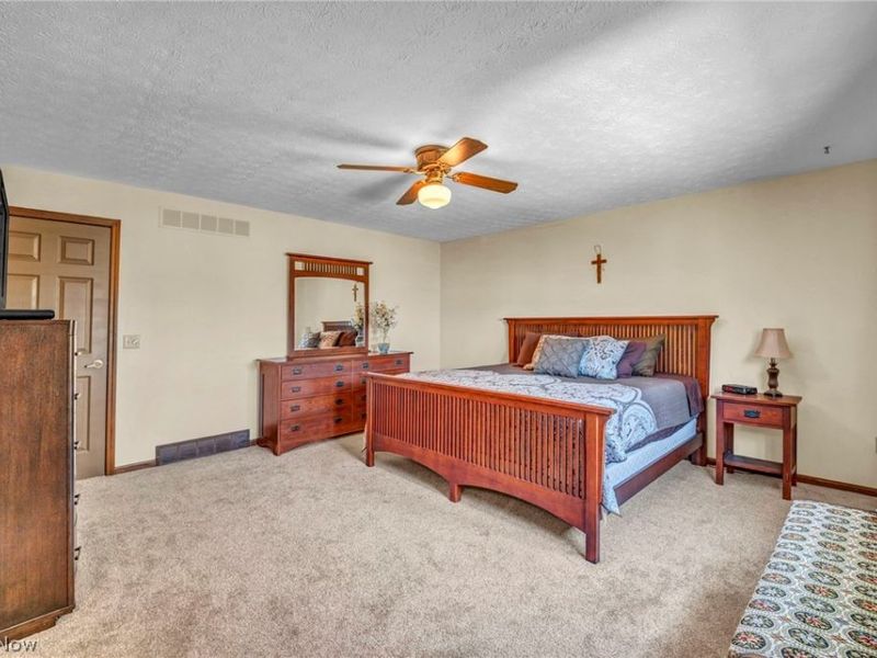 7791 Edgewood Lane, Seven Hills, OH 44131 Photo 37
